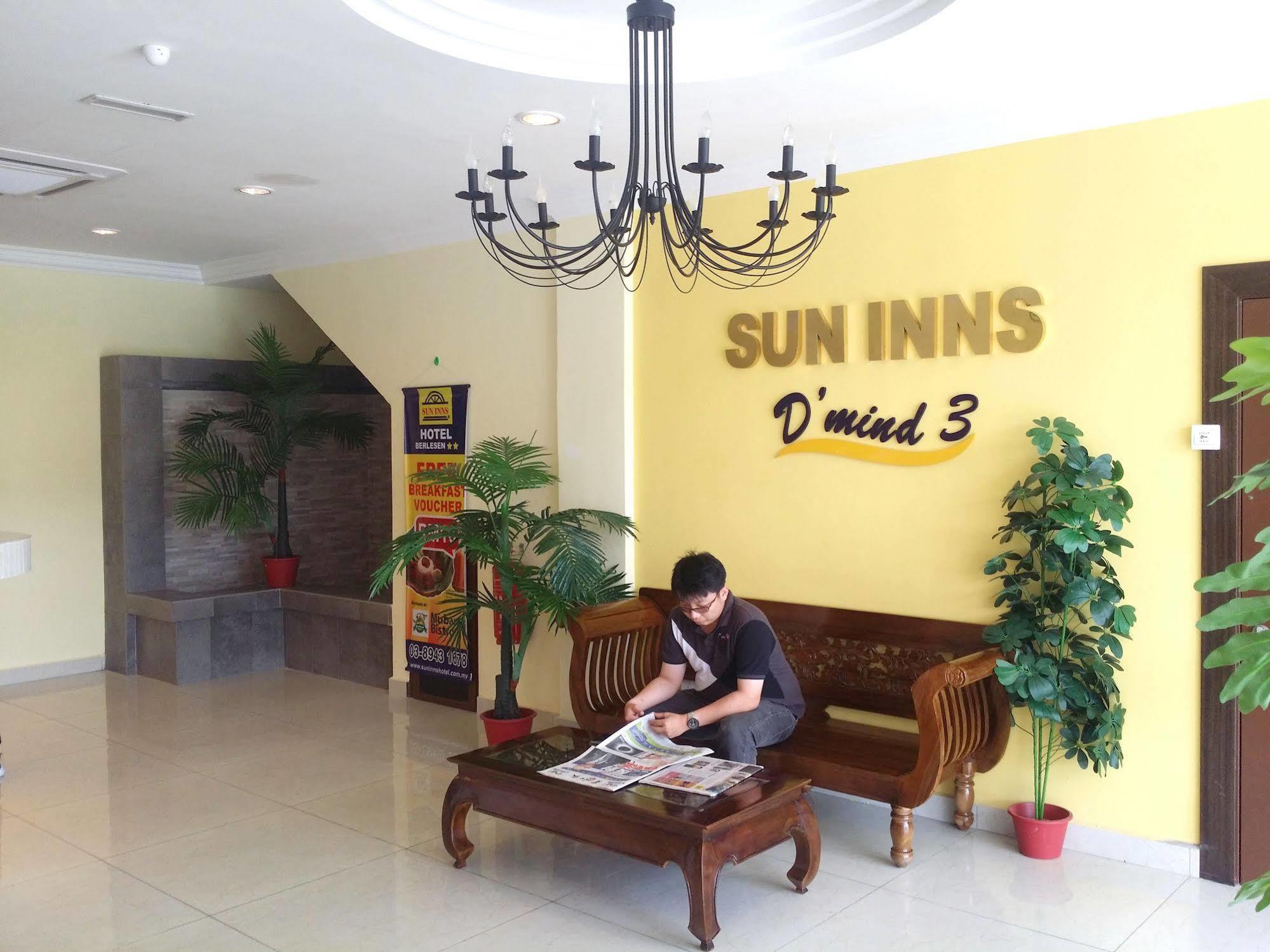 Sun Inns Hotel D'Mind سيري كيمبانغان المظهر الخارجي الصورة